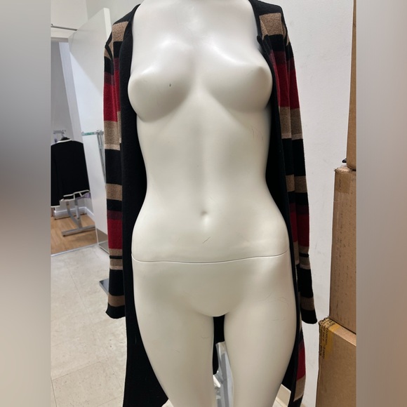 CHICOS LONGER CARDIGAN SWEATER, SIZE 0 - Picture 5 of 5